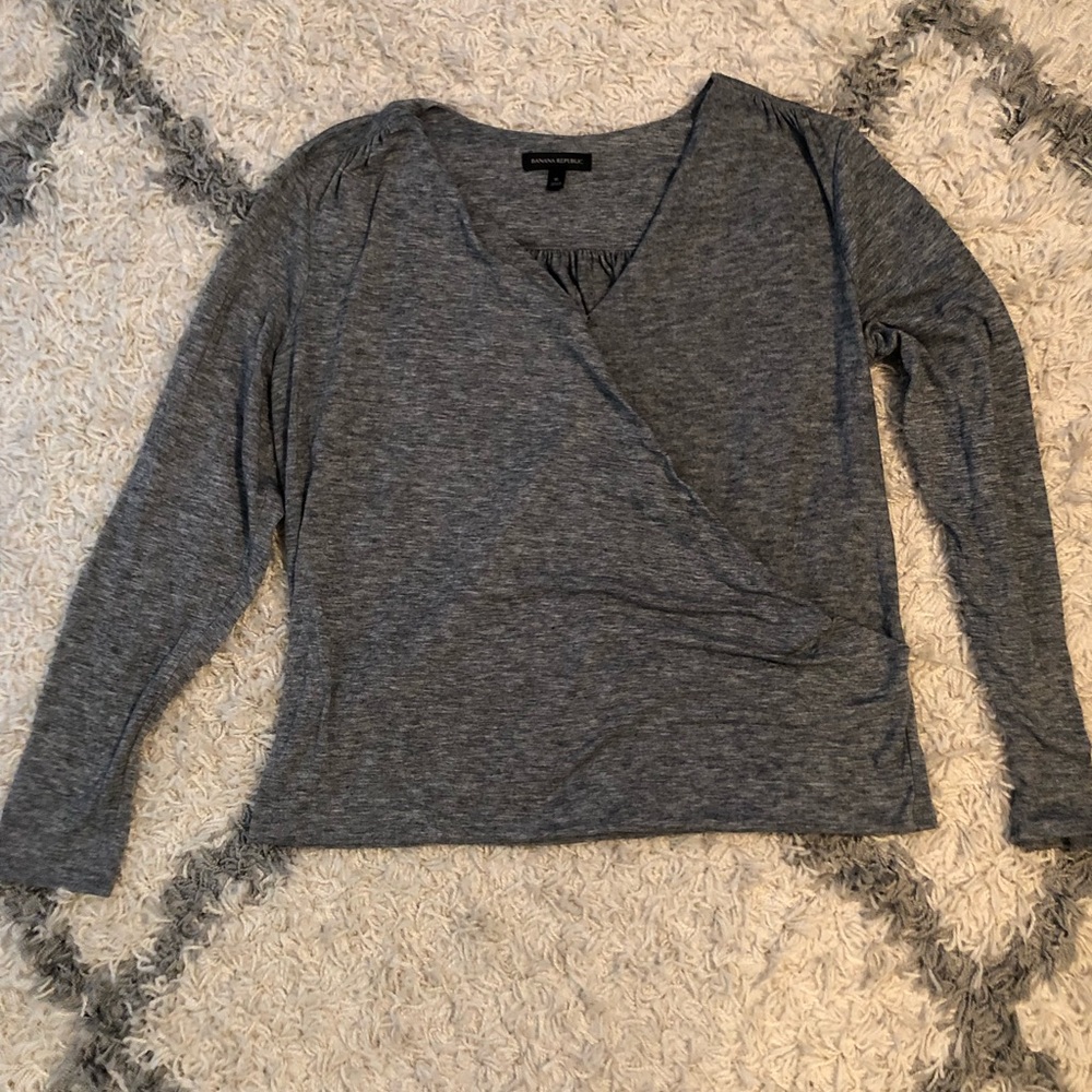 Banana Republic grey wrap top